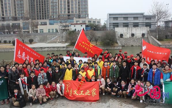 新鄉(xiāng)市青年志愿者節(jié)水護水志愿服務(wù)在 新鄉(xiāng)市青年志愿者節(jié)水護水志愿服務(wù)在